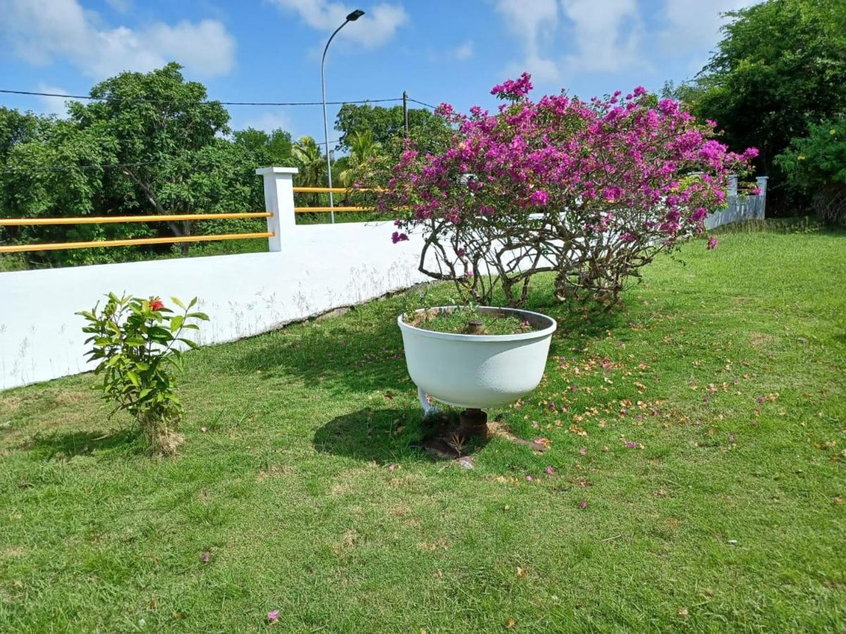 Kaz A Faup Villa Grand-Bourg  Exterior photo