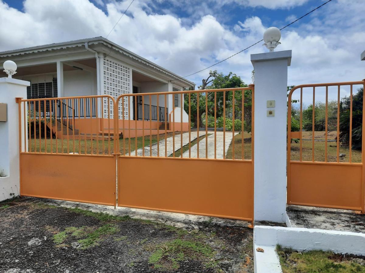Kaz A Faup Villa Grand-Bourg  Exterior photo